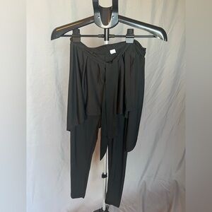 Elegant Black Women's leggings with attached skirt